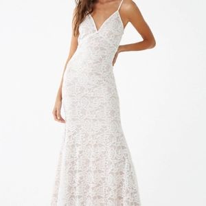 Forever 21 Cream and Nude Lace Mermaid Dre…